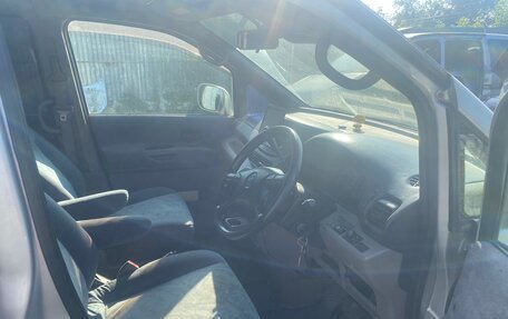 Nissan Serena II, 2000 год, 575 000 рублей, 4 фотография