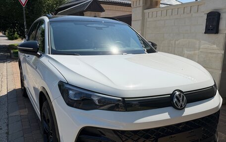 Volkswagen Tiguan, 2025 год, 4 390 000 рублей, 6 фотография