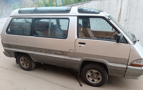 Toyota Town Ace III, 1990 год, 380 000 рублей, 3 фотография