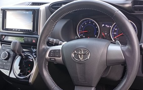 Toyota Wish II, 2012 год, 1 360 000 рублей, 15 фотография