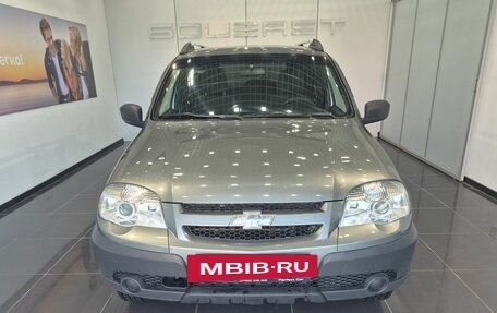 Chevrolet Niva I рестайлинг, 2017 год, 590 000 рублей, 2 фотография