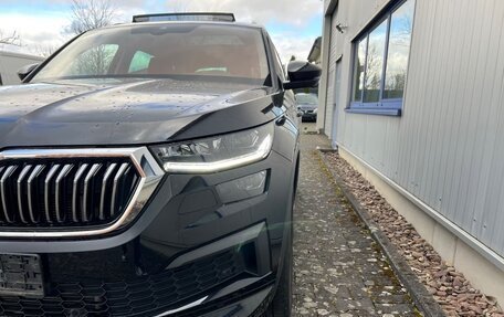 Skoda Kodiaq I, 2023 год, 4 183 000 рублей, 6 фотография