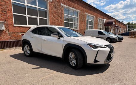 Lexus UX I, 2020 год, 3 100 000 рублей, 3 фотография