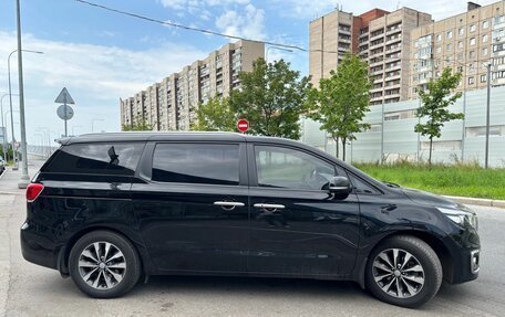 KIA Carnival III, 2017 год, 2 649 000 рублей, 6 фотография
