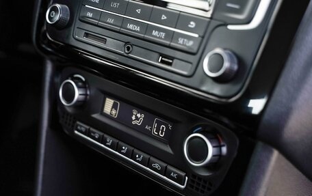 Volkswagen Polo VI (EU Market), 2017 год, 1 180 000 рублей, 22 фотография