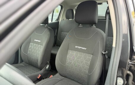 Renault Sandero II рестайлинг, 2017 год, 1 140 000 рублей, 24 фотография