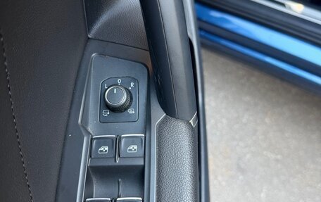 Volkswagen Tiguan II, 2018 год, 2 580 000 рублей, 11 фотография