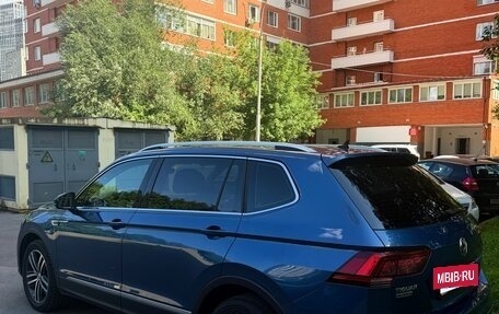 Volkswagen Tiguan II, 2018 год, 2 580 000 рублей, 5 фотография
