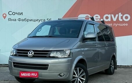 Volkswagen Multivan T5, 2014 год, 2 500 000 рублей, 1 фотография