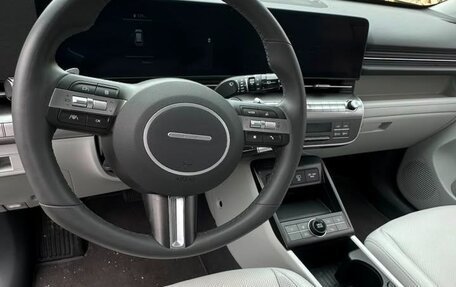 Hyundai Kona, 2023 год, 4 000 000 рублей, 14 фотография