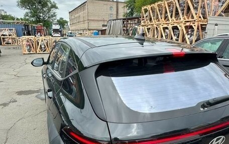 Hyundai Kona, 2023 год, 4 000 000 рублей, 13 фотография