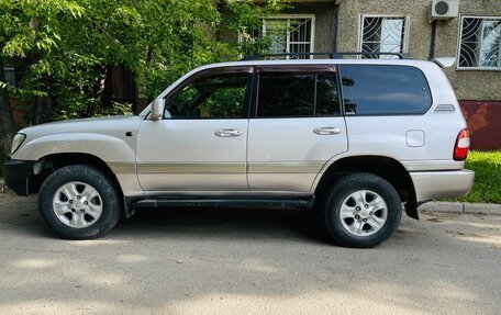 Toyota Land Cruiser 100 рестайлинг 2, 1998 год, 1 560 000 рублей, 11 фотография
