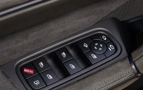 Porsche Cayenne III, 2024 год, 29 000 000 рублей, 17 фотография