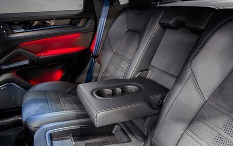Porsche Cayenne III, 2024 год, 29 000 000 рублей, 32 фотография