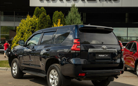 Toyota Land Cruiser Prado 150 рестайлинг 2, 2018 год, 4 200 000 рублей, 6 фотография