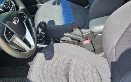 Hyundai Solaris II рестайлинг, 2013 год, 780 000 рублей, 9 фотография