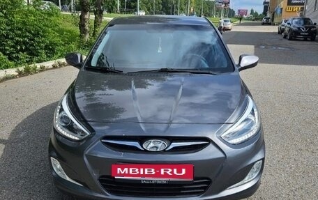 Hyundai Solaris II рестайлинг, 2013 год, 780 000 рублей, 2 фотография