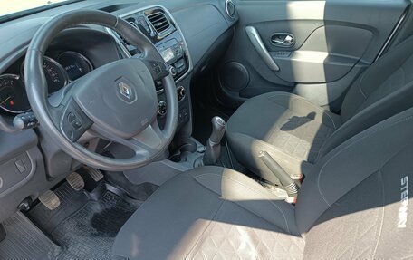Renault Sandero II рестайлинг, 2017 год, 949 000 рублей, 10 фотография