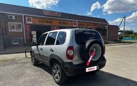 Chevrolet Niva I рестайлинг, 2011 год, 600 000 рублей, 4 фотография
