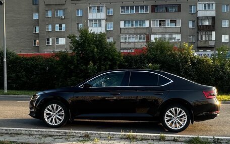 Skoda Superb III рестайлинг, 2019 год, 2 950 000 рублей, 5 фотография