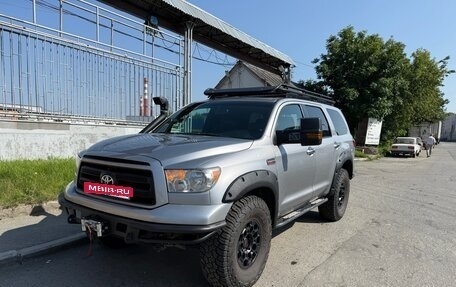 Toyota Sequoia II рестайлинг, 2008 год, 4 500 000 рублей, 2 фотография