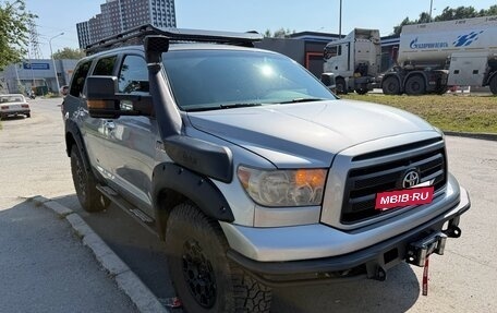 Toyota Sequoia II рестайлинг, 2008 год, 4 500 000 рублей, 17 фотография