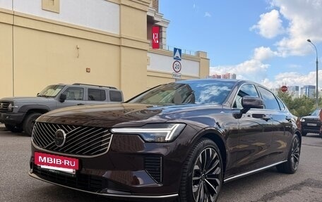 Volvo S90 II рестайлинг, 2025 год, 7 990 000 рублей, 3 фотография