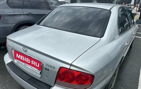 Hyundai Sonata IV рестайлинг, 2005 год, 350 000 рублей, 3 фотография