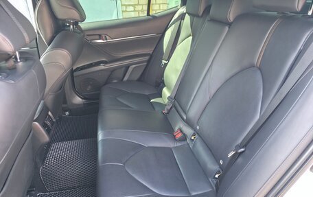Toyota Camry, 2019 год, 3 120 000 рублей, 18 фотография