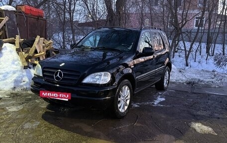 Mercedes-Benz M-Класс, 1998 год, 600 000 рублей, 2 фотография