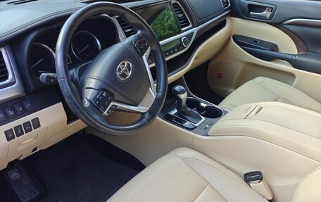 Toyota Highlander III, 2014 год, 3 440 000 рублей, 5 фотография
