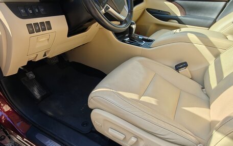 Toyota Highlander III, 2014 год, 3 440 000 рублей, 6 фотография