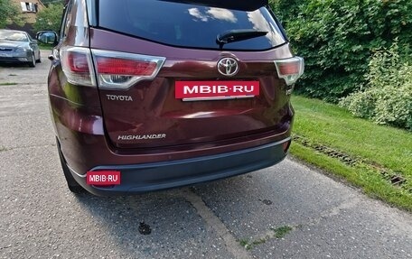 Toyota Highlander III, 2014 год, 3 440 000 рублей, 3 фотография