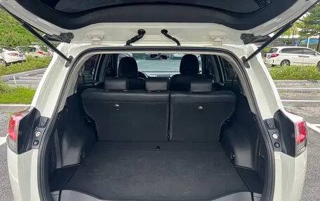 Toyota RAV4, 2019 год, 1 843 000 рублей, 8 фотография