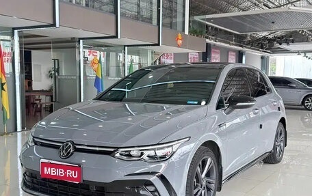 Volkswagen Golf VIII, 2022 год, 2 100 000 рублей, 1 фотография