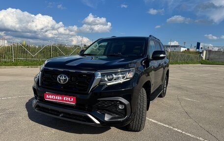 Toyota Land Cruiser Prado 150 рестайлинг 2, 2019 год, 4 900 000 рублей, 1 фотография
