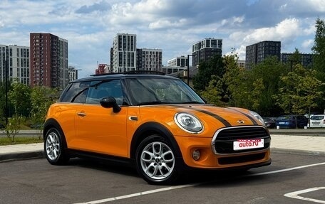 MINI Hatch, 2017 год, 1 850 000 рублей, 1 фотография