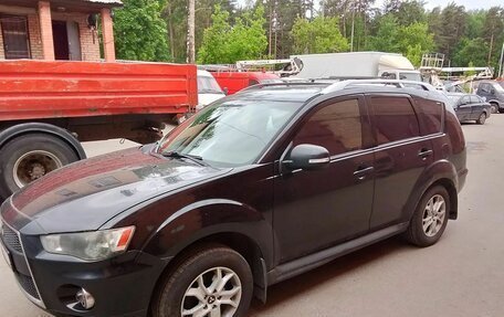 Mitsubishi Outlander III рестайлинг 3, 2010 год, 520 000 рублей, 6 фотография