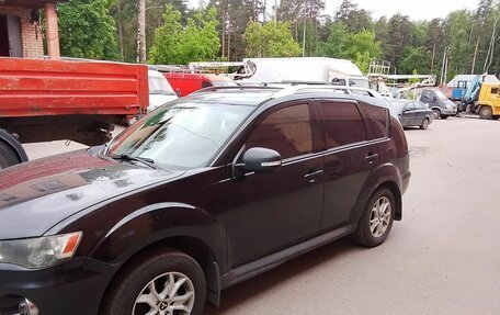 Mitsubishi Outlander III рестайлинг 3, 2010 год, 520 000 рублей, 7 фотография