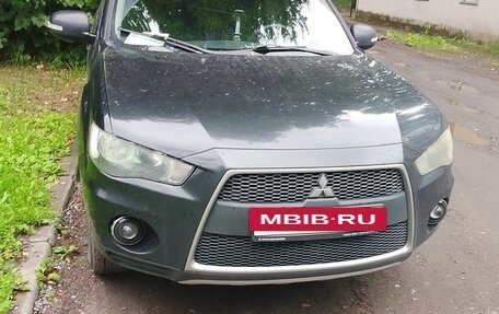 Mitsubishi Outlander III рестайлинг 3, 2010 год, 520 000 рублей, 3 фотография