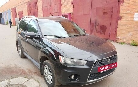 Mitsubishi Outlander III рестайлинг 3, 2010 год, 520 000 рублей, 11 фотография