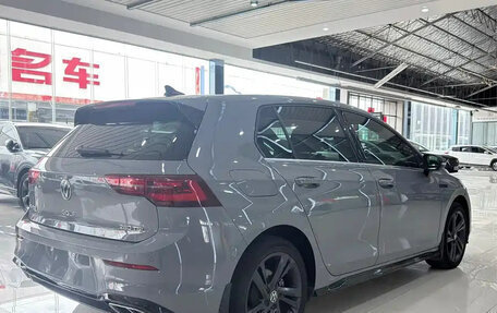 Volkswagen Golf VIII, 2022 год, 2 100 000 рублей, 4 фотография