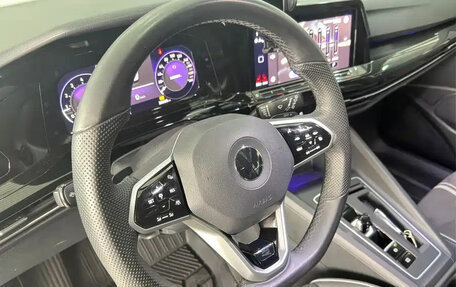 Volkswagen Golf VIII, 2022 год, 2 100 000 рублей, 6 фотография