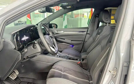 Volkswagen Golf VIII, 2022 год, 2 100 000 рублей, 13 фотография