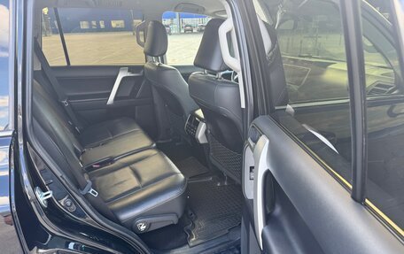 Toyota Land Cruiser Prado 150 рестайлинг 2, 2019 год, 4 900 000 рублей, 13 фотография