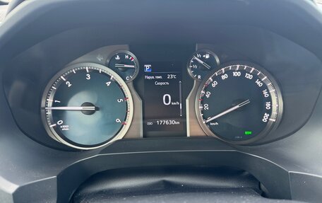 Toyota Land Cruiser Prado 150 рестайлинг 2, 2019 год, 4 900 000 рублей, 17 фотография