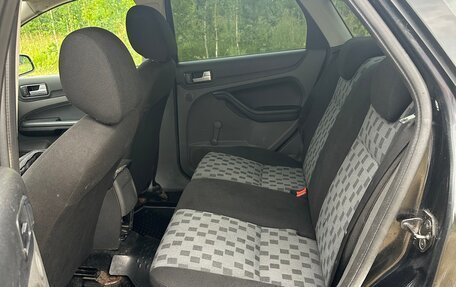 Ford Focus II рестайлинг, 2006 год, 340 000 рублей, 24 фотография