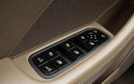 Porsche Panamera II рестайлинг, 2017 год, 7 377 000 рублей, 16 фотография