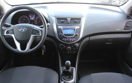 Hyundai Solaris II рестайлинг, 2011 год, 677 000 рублей, 7 фотография