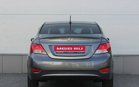 Hyundai Solaris II рестайлинг, 2011 год, 677 000 рублей, 4 фотография